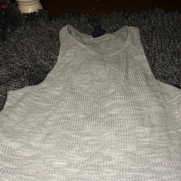 Aéropostale light gray crop top - Picture 1 of 1